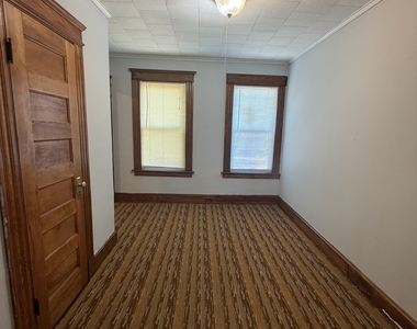 9 Pierpont Street - Photo Thumbnail 7