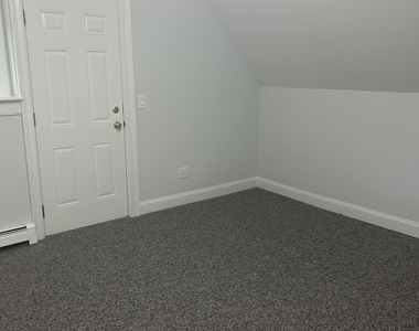 304 Caroline Street - Photo Thumbnail 5