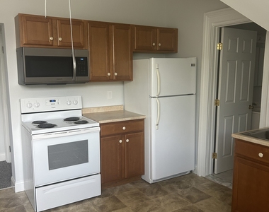 304 Caroline Street - Photo Thumbnail 1
