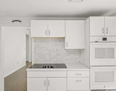 89 Cranbury Drive - Photo Thumbnail 13