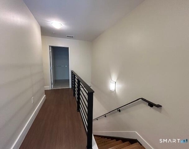 111b Morgan Street - Photo Thumbnail 18