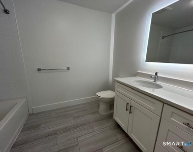 111b Morgan Street - Photo Thumbnail 15