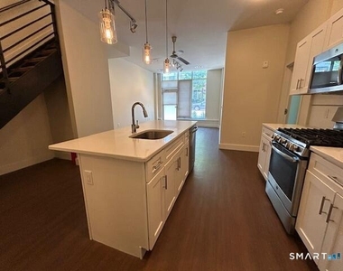 111b Morgan Street - Photo Thumbnail 9