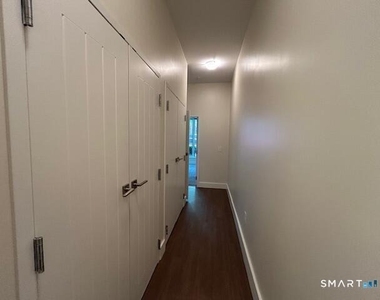 111b Morgan Street - Photo Thumbnail 7