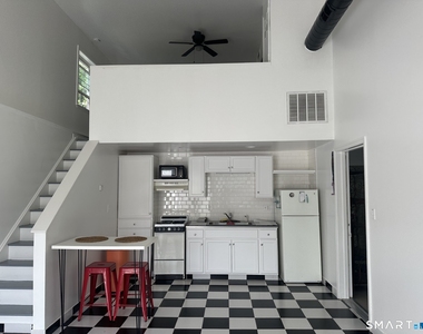 379 Derby Avenue - Photo Thumbnail 1