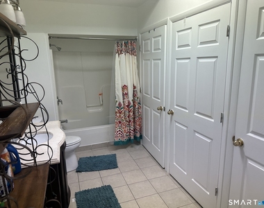 379 Derby Avenue - Photo Thumbnail 2