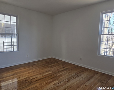 120 Easton Avenue - Photo Thumbnail 6