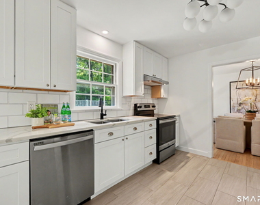 75 Vincent Avenue - Photo Thumbnail 10