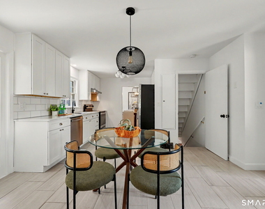 75 Vincent Avenue - Photo Thumbnail 13