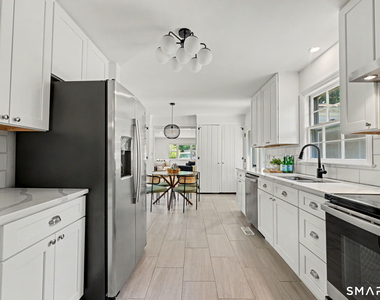 75 Vincent Avenue - Photo Thumbnail 8