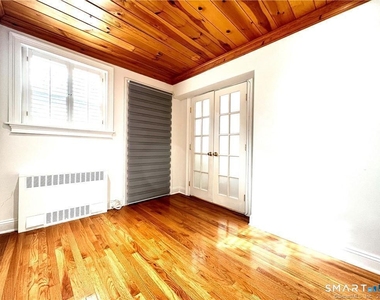 11 Bedford Avenue - Photo Thumbnail 5