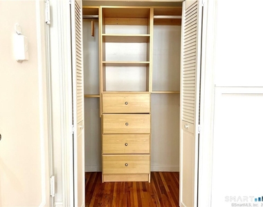 11 Bedford Avenue - Photo Thumbnail 7