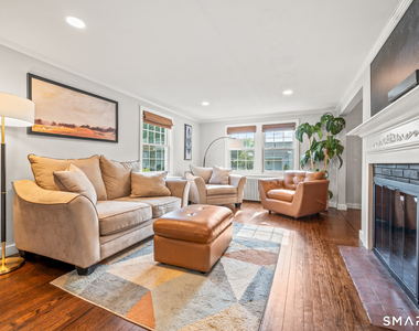 12 Iroquois Road - Photo Thumbnail 2