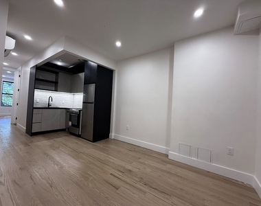 2324 Bedford Avenue - Photo Thumbnail 6