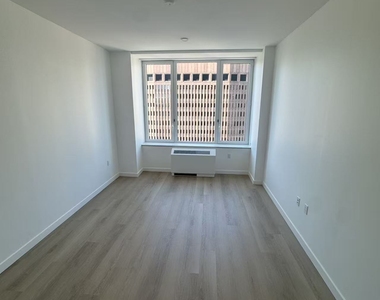 25 Water Street - Photo Thumbnail 12