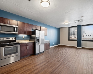 300 Liberty Avenue #1517 - Photo Thumbnail 1