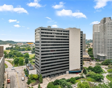 300 Liberty Avenue #1517 - Photo Thumbnail 14