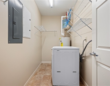300 Liberty Avenue #1518 - Photo Thumbnail 10