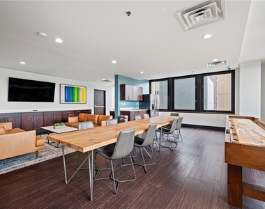 300 Liberty Avenue #1518 - Photo Thumbnail 11