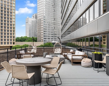 300 Liberty Avenue #1518 - Photo Thumbnail 12