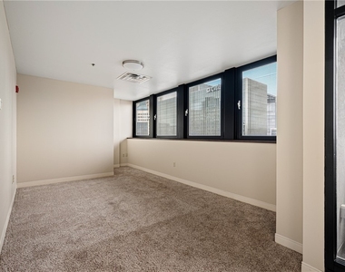 300 Liberty Avenue #1518 - Photo Thumbnail 7