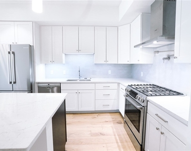2330 Penn Ave - Photo Thumbnail 4