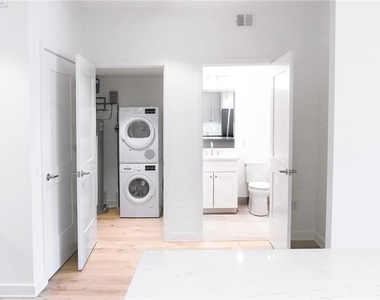 2330 Penn Ave - Photo Thumbnail 22