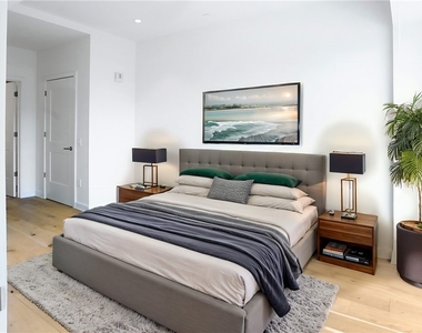 2330 Penn Ave - Photo Thumbnail 3