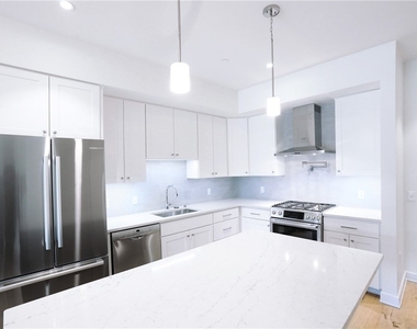 2330 Penn Ave - Photo Thumbnail 5