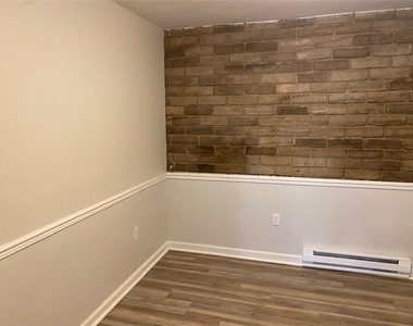 500 Milltown Rd - Photo Thumbnail 7