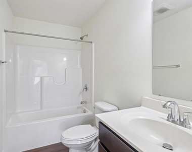 1105 Deerfield Drive - Photo Thumbnail 25