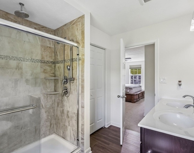 1105 Deerfield Drive - Photo Thumbnail 31
