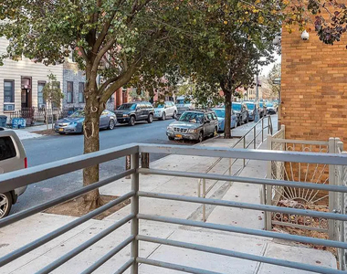 Leonard Street - Photo Thumbnail 7