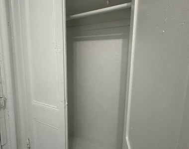 358 west 51th - Photo Thumbnail 3