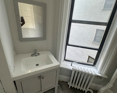 358 west 51th - Photo Thumbnail 4