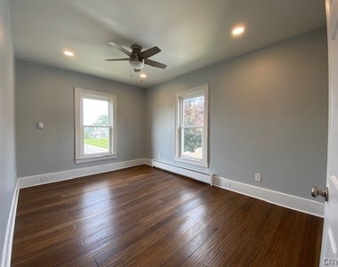 123 Barlow Street - Photo Thumbnail 3