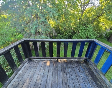 112 Helen Street - Photo Thumbnail 17