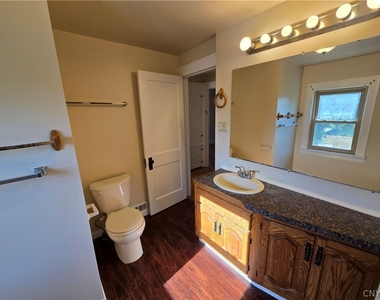 176 Mayar Street - Photo Thumbnail 11
