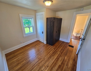 176 Mayar Street - Photo Thumbnail 16