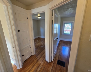 176 Mayar Street - Photo Thumbnail 18