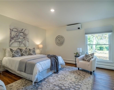538 Linwood Avenue - Photo Thumbnail 6