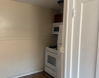 7 Winchester Place - Photo Thumbnail 6