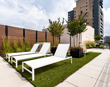 303 Wythe Avenue - Photo Thumbnail 14
