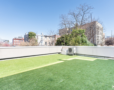303 Wythe Avenue - Photo Thumbnail 15