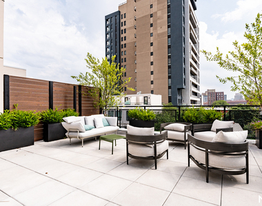 303 Wythe Avenue - Photo Thumbnail 11