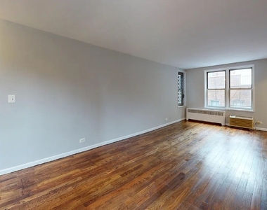 East 58th Street - Photo Thumbnail 5