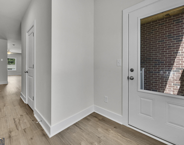 5136 Avery Street - Photo Thumbnail 13