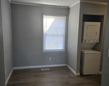 320 Vine Street - Photo Thumbnail 14