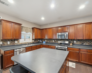 5839 Buckner Creek Drive - Photo Thumbnail 7