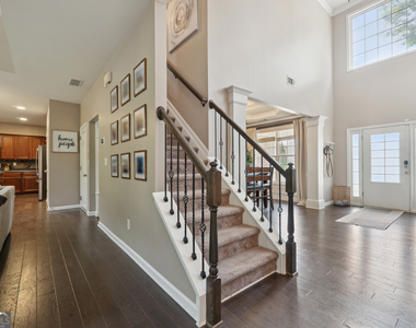 5839 Buckner Creek Drive - Photo Thumbnail 10